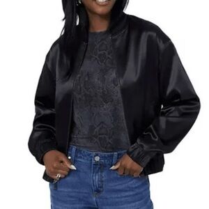 Edited by Remi Bader Women's Bomber Jacket NWT size XS